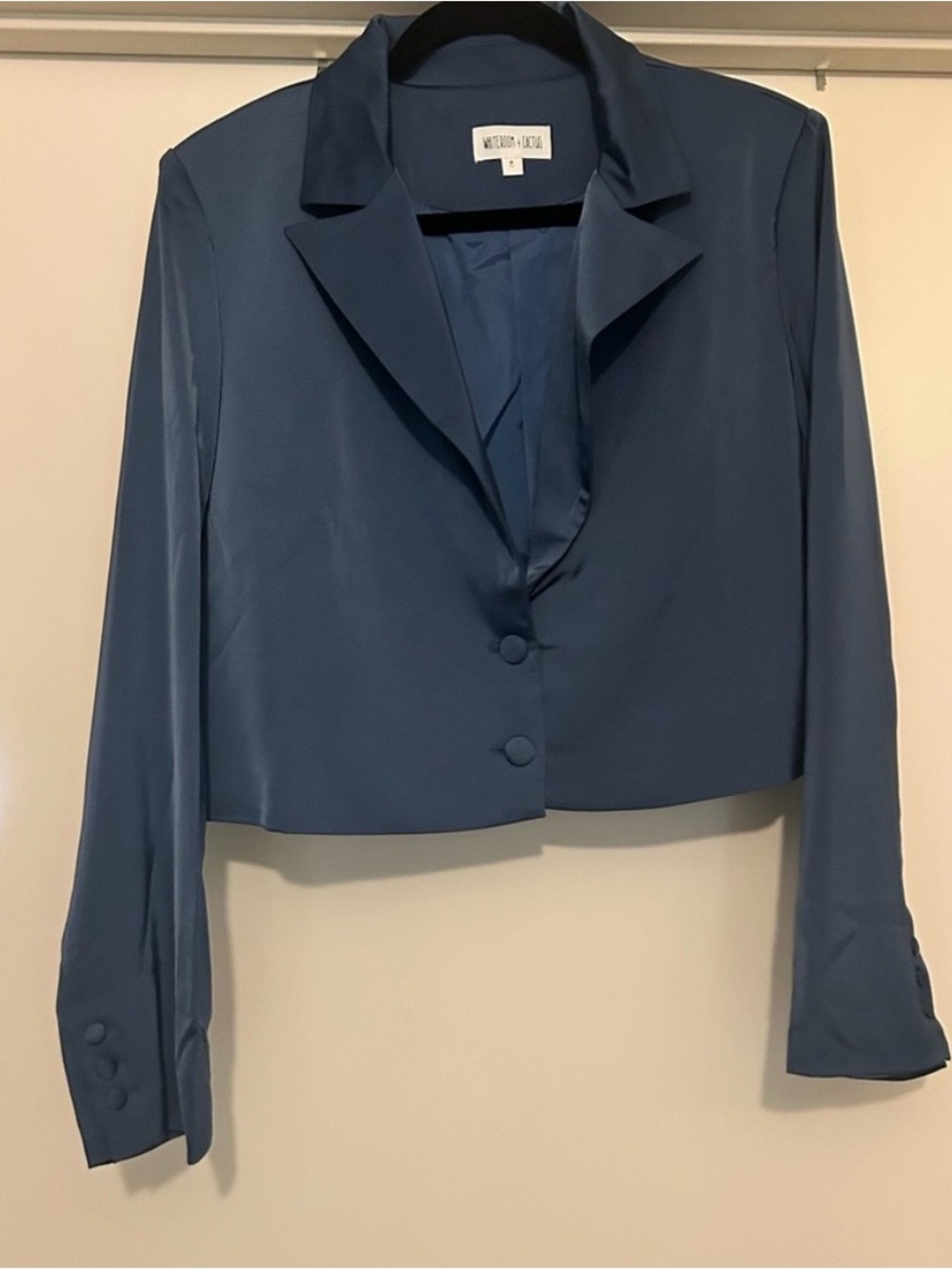 NWT Vici Slate Blue Cropped Satin Blazer